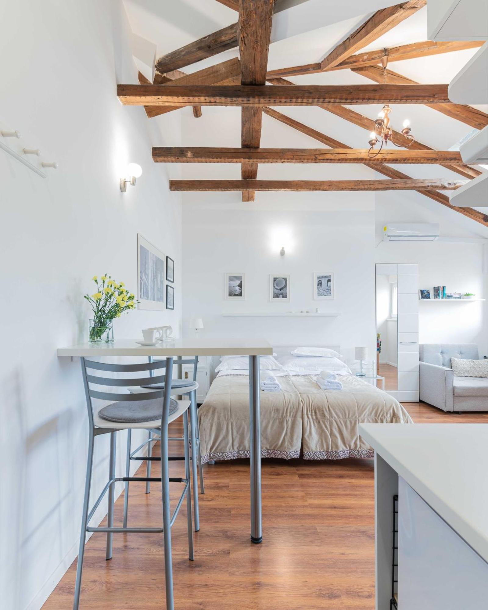 Apartment The Charm Split Bagian luar foto