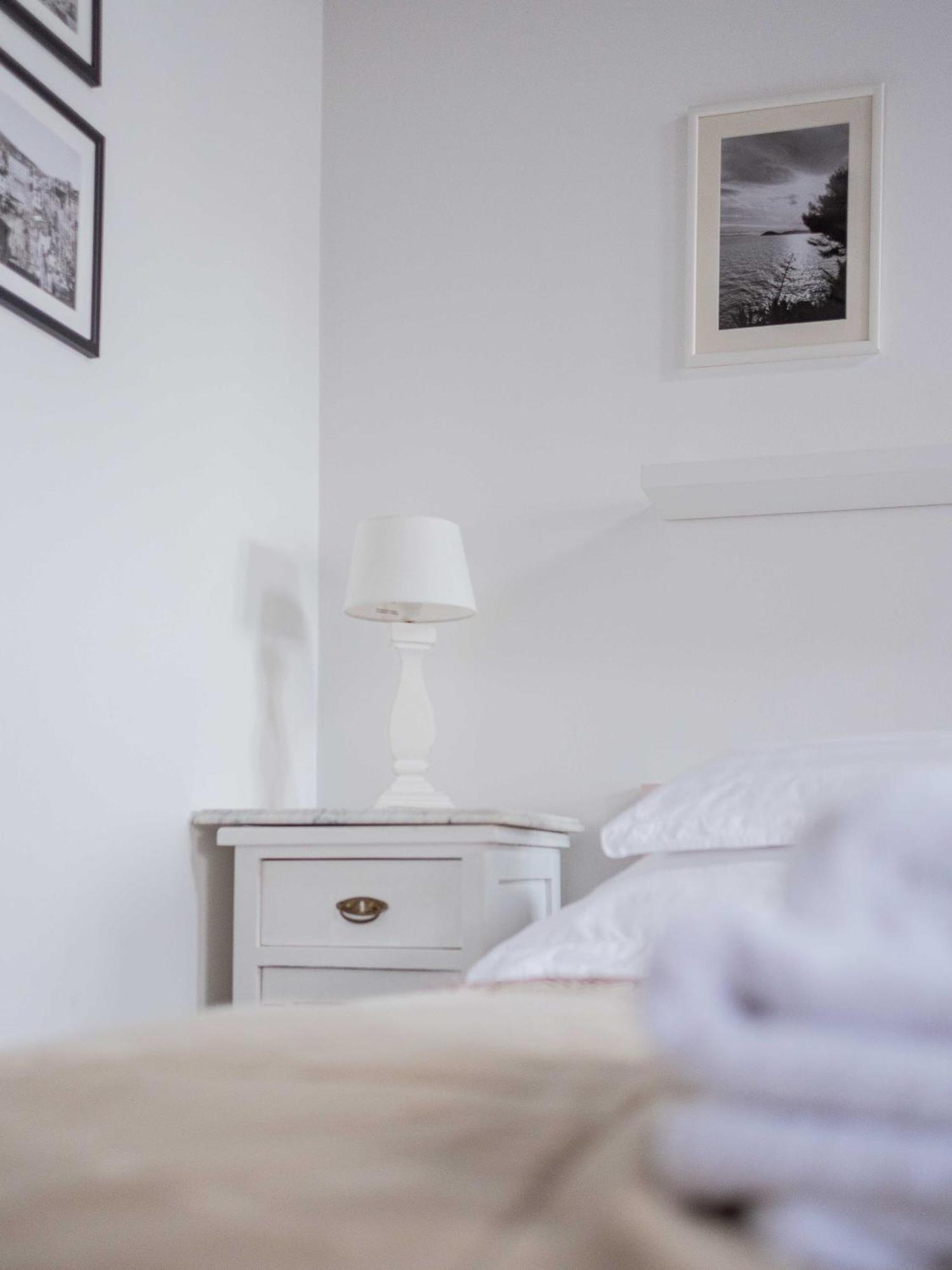Apartment The Charm Split Bagian luar foto